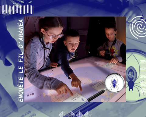 Des enfants devant une tablette numérique explore des documents